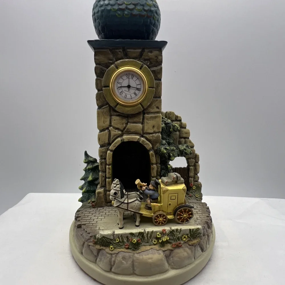 RARE Goebel/Olszewski Mail is Here Clock Tower Vignette w/Coach 1992 931D